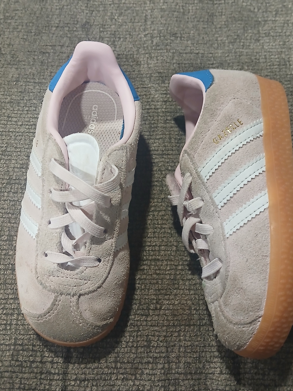 adidas Kids Gazelle Suede Sneakers in Light Pink with Gum Sole Sz 9 Kids